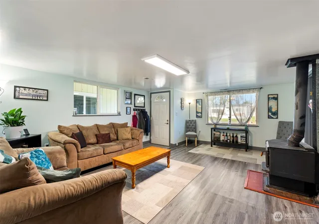 Photo 4 of Single family home for sale at 209 Drews Prairie Rd, Toledo, WA 98591 | MLS# NWM2480013 | Listing updated on 2026-09-17