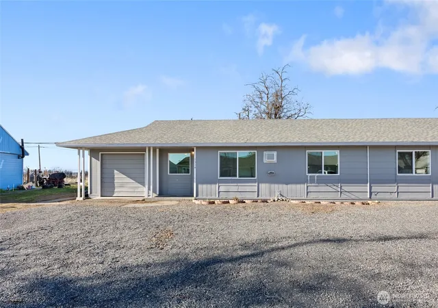 Photo 1 of Single family home for sale at 1314 Pershing Rd, Moses Lake, WA 98837 | MLS# NWM2480143 | Listing updated on 2026-09-17