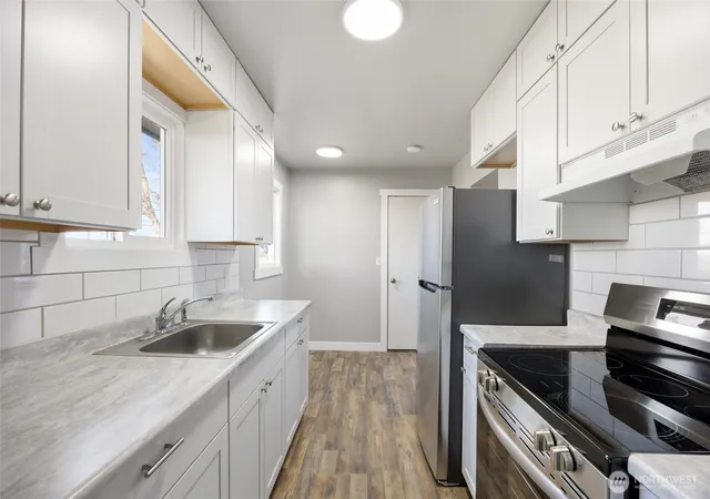 Photo 3 of Single family home for sale at 1314 Pershing Rd, Moses Lake, WA 98837 | MLS# NWM2480143 | Listing updated on 2026-09-17