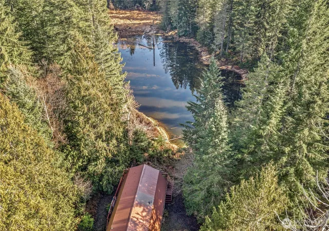 Photo 3 of Single family home for sale at 941 N Potlatch Dr, Hoodsport, WA 98548 | MLS# NWM2480311 | Listing updated on 2026-09-17