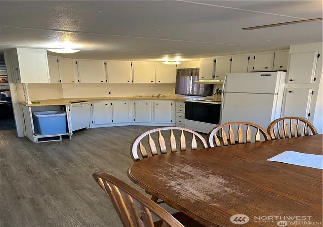 Photo 4 of Manufactured home for sale at 8820 Robbins Rd, Ellensburg, WA 98926 | MLS# NWM2480425 | Listing updated on 2026-09-17