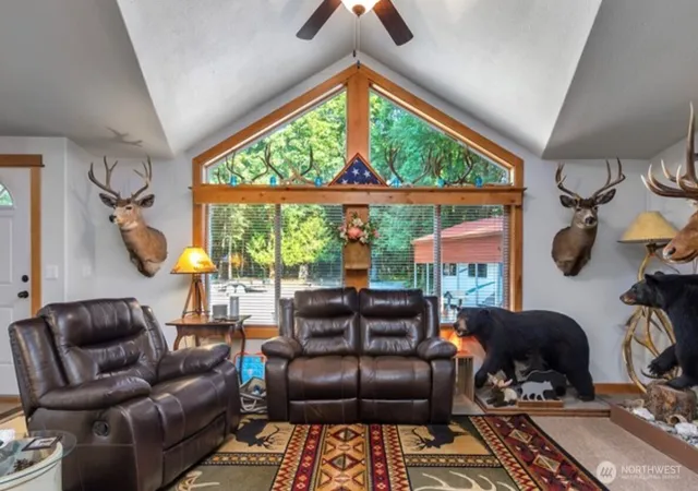 Photo 3 of Manufactured home for sale at 129 Cougar Dr, Packwood, WA 98361 | MLS# NWM2480870 | Listing updated on 2026-10-01