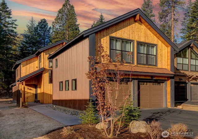Photo 1 of Single family home for sale at 201 Panorama Dr, Cle Elum, WA 98922 | MLS# NWM2480959 | Listing updated on 2026-09-17