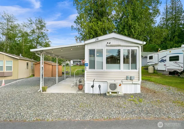 Photo 3 of Manufactured home for sale at 316 W Lake Samish Dr #28, Bellingham, WA 98229 | MLS# NWM2481244 | Listing updated on 2026-09-17