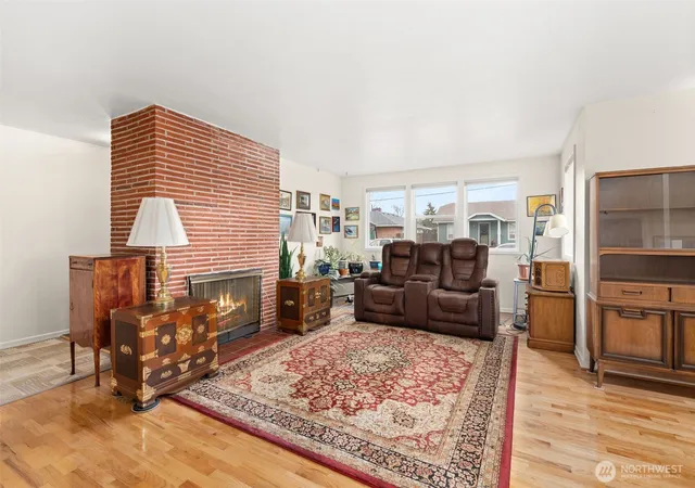 Photo 4 of Single family home for sale at 715 Euclid Way, Centralia, WA 98531 | MLS# NWM2481271 | Listing updated on 2026-09-17