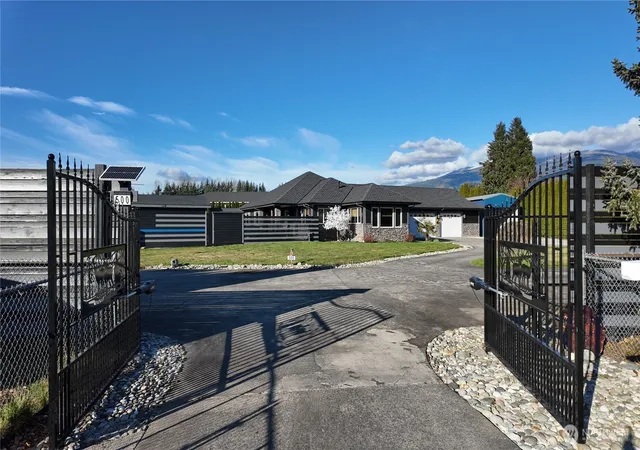 Photo 3 of Single family home for sale at 500 Briza Ln, Sedro Woolley, WA 98284 | MLS# NWM2481321 | Listing updated on 2026-09-17