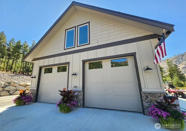 Photo 3 of Single family home for sale at 340 Mossback Ln, Entiat, WA 98822 | MLS# NWM2481385 | Listing updated on 2026-09-17
