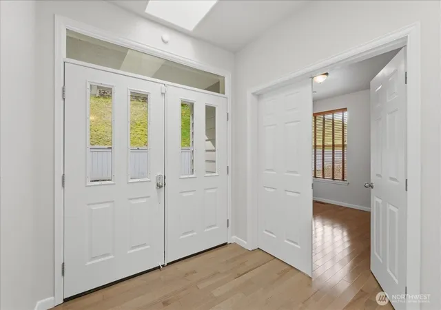 Photo 3 of Contingent at 3012 N Narrows Dr #1, Tacoma, WA 98407 | MLS# NWM2481438 | Listing updated on 2026-10-01