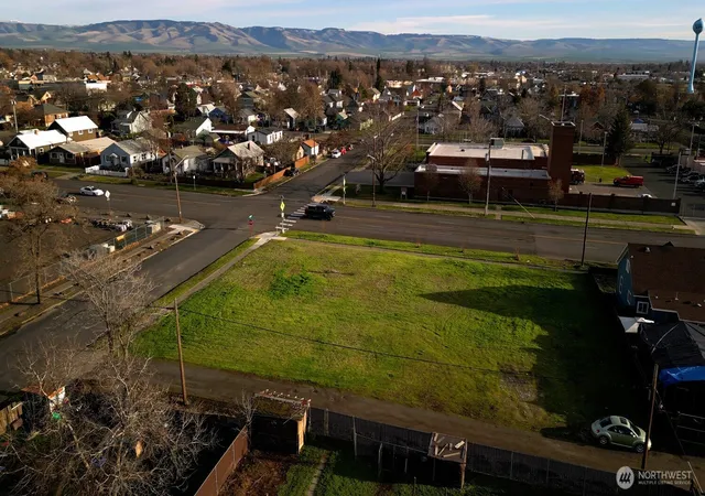 Photo 1 of Land for sale at 1002 W Poplar St, Walla Walla, WA 99362 | MLS# NWM2481648 | Listing updated on 2026-09-17