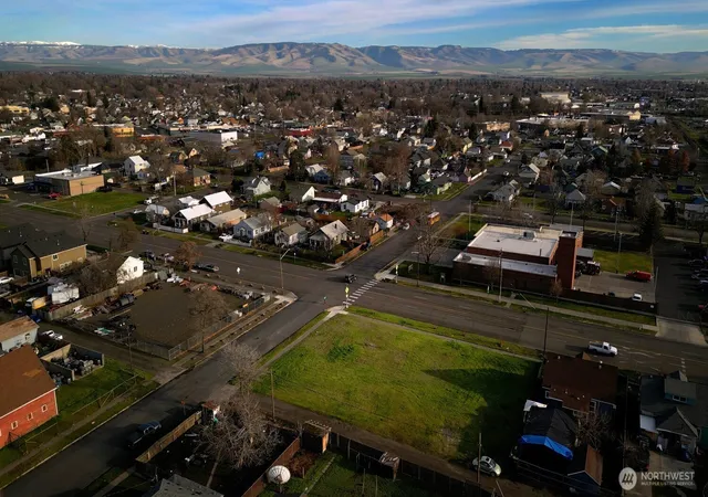 Photo 3 of Land for sale at 1002 W Poplar St, Walla Walla, WA 99362 | MLS# NWM2481648 | Listing updated on 2026-09-17