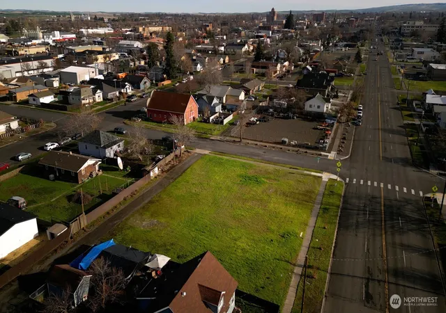 Photo 3 of Land for sale at 1002 W Poplar St, Walla Walla, WA 99362 | MLS# NWM2481648 | Listing updated on 2026-09-17