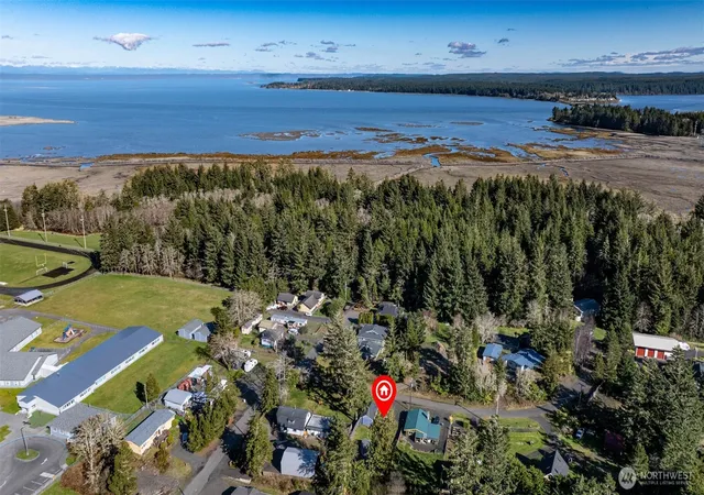 Photo 3 of Single family home for sale at 2803 S Woodhill Ct, Westport, WA 98595 | MLS# NWM2481827 | Listing updated on 2026-09-17
