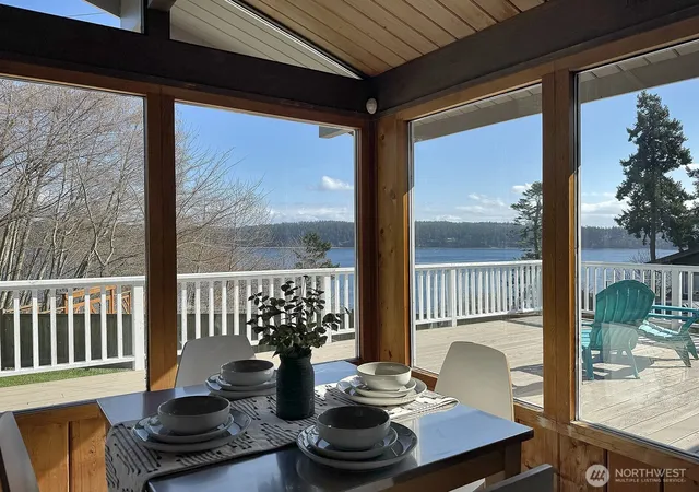 Photo 1 of Single family home for sale at 1412 Commodore Pl, Freeland, WA 98249 | MLS# NWM2481922 | Listing updated on 2026-09-17