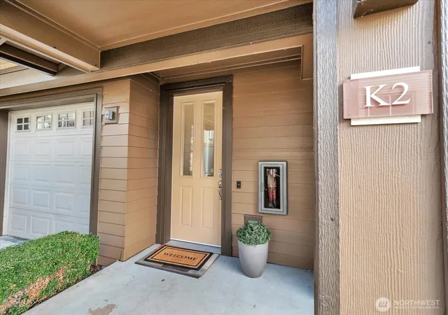 Photo 2 of Townhouse for sale at 2115 201st Place Se #K2, Bothell, WA 98012 | MLS# NWM2482886 | Listing updated on 2026-10-02