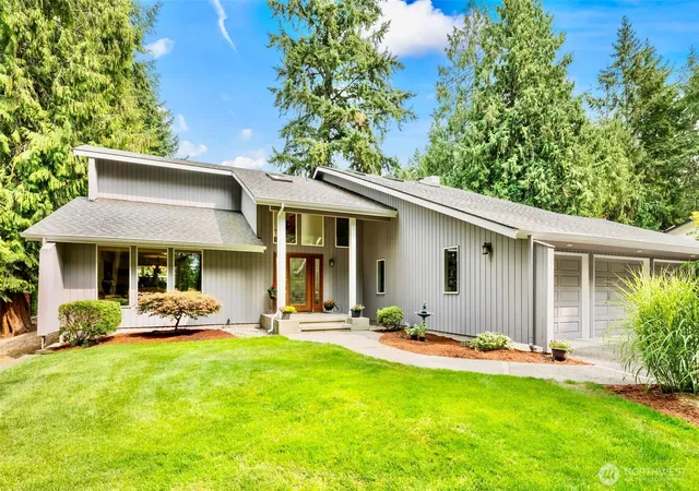 Photo 3 of Single family home for sale at 407 Point Fosdick Dr Nw, Gig Harbor, WA 98335 | MLS# NWM2483164 | Listing updated on 2026-09-29