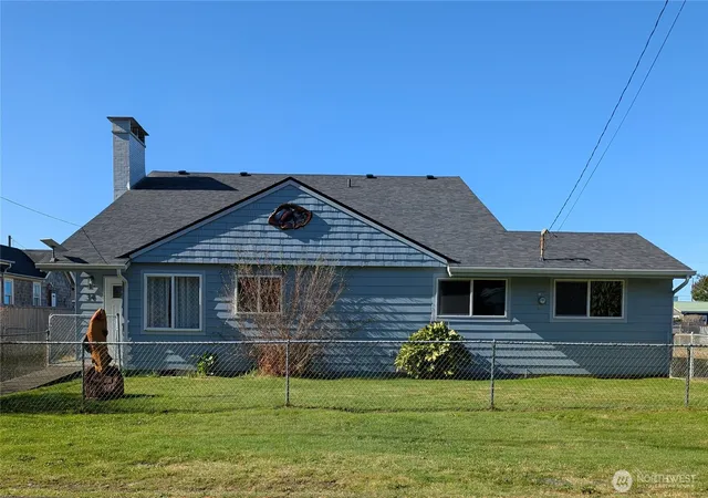 Photo 1 of Single family home for sale at 34 4th Street S, Pacific Beach, WA 98571 | MLS# NWM2483209 | Listing updated on 2026-09-17
