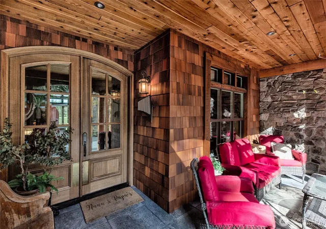Photo 4 of Single family home for sale at 479 Fairway Dr, Friday Harbor, WA 98250 | MLS# NWM2483389 | Listing updated on 2026-09-17