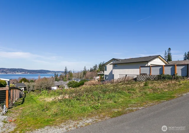 Photo 2 of Land for sale at 0 Gladstone Dr, Camano Island, WA 98282 | MLS# NWM2483580 | Listing updated on 2026-09-17