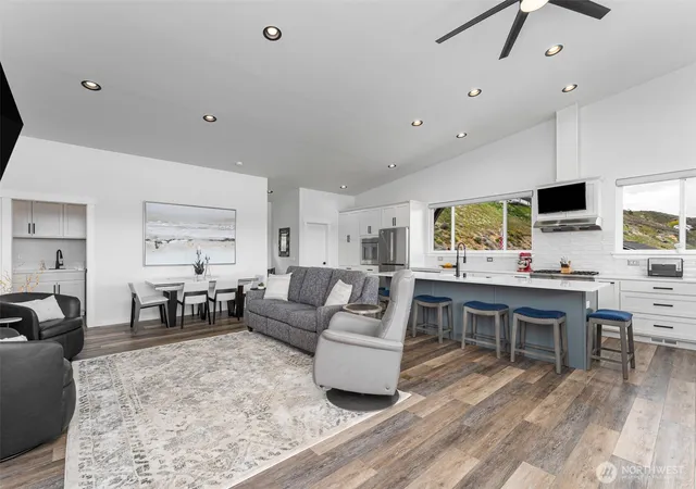 Photo 3 of Single family home for sale at 23 Elk View Dr, Quincy, WA 98848 | MLS# NWM2483689 | Listing updated on 2026-09-17