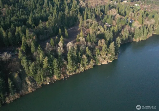 Photo 2 of Land for sale at 26 Edge Water Dr, Cathlamet, WA 98612 | MLS# NWM2483925 | Listing updated on 2026-09-17
