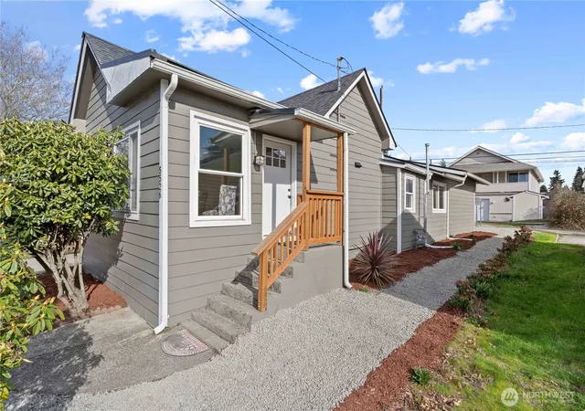 Photo 3 of Single family home for sale at 5526 20th Avenue S, Seattle, WA 98108 | MLS# NWM2484097 | Listing updated on 2026-09-23