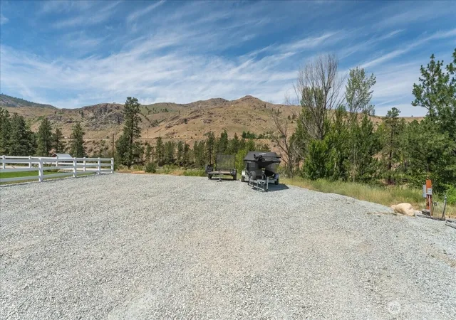 Photo 4 of Single family home for sale at 87 Burma Rd, Methow, WA 98834 | MLS# NWM2484175 | Listing updated on 2026-09-17