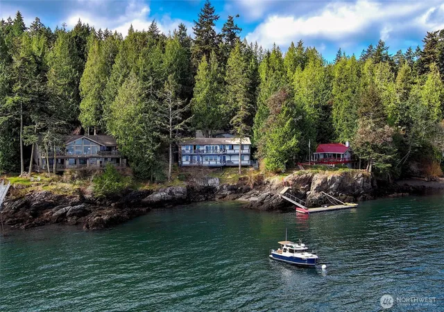 Photo 3 of Sale Pending at 455 Mineral Point, Friday Harbor, WA 98250 | MLS# NWM2484396 | Listing updated on 2026-09-30