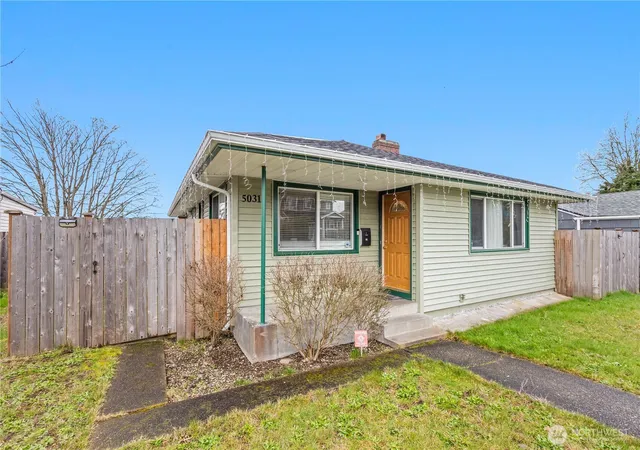 Photo 3 of Single family home for sale at 5031 S State St, Tacoma, WA 98409 | MLS# NWM2484545 | Listing updated on 2026-09-17