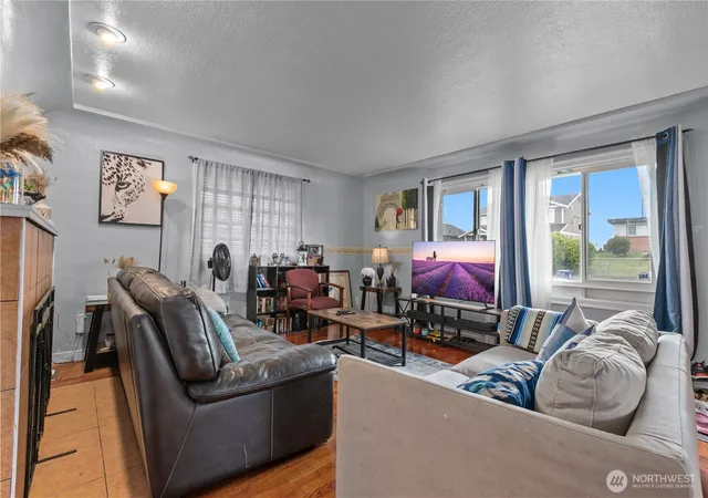 Photo 4 of Single family home for sale at 5031 S State St, Tacoma, WA 98409 | MLS# NWM2484545 | Listing updated on 2026-09-17