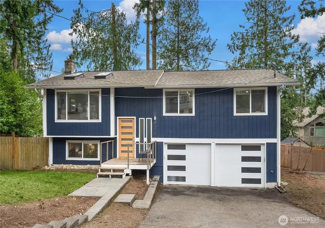 Photo 1 of Single family home for sale at 21239 Ne 10th Place, Sammamish, WA 98074 | MLS# NWM2484552 | Listing updated on 2026-09-17