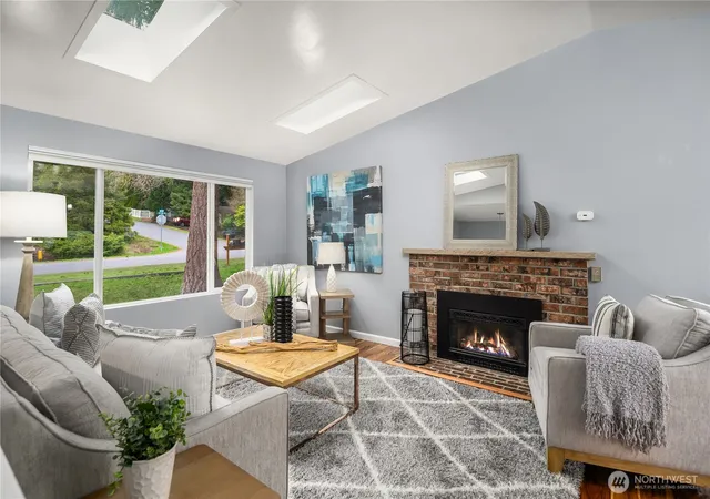 Photo 3 of Single family home for sale at 21239 NE 10th Place, Sammamish, WA 98074 | MLS# NWM2484552 | Listing updated on 2026-09-17