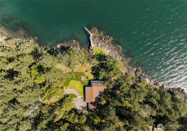 Photo 2 of Single family home for sale at 208 Tide's End Rd, Lopez Island, WA 98261 | MLS# NWM2484568 | Listing updated on 2026-09-17