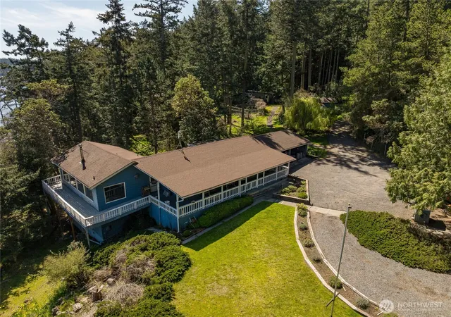 Photo 4 of Single family home for sale at 208 Tide's End Rd, Lopez Island, WA 98261 | MLS# NWM2484568 | Listing updated on 2026-09-17
