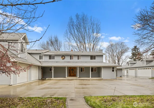 Photo 2 of Mansion for sale at 709 S Matthews Rd, Ellensburg, WA 98926 | MLS# NWM2484892 | Listing updated on 2026-09-17