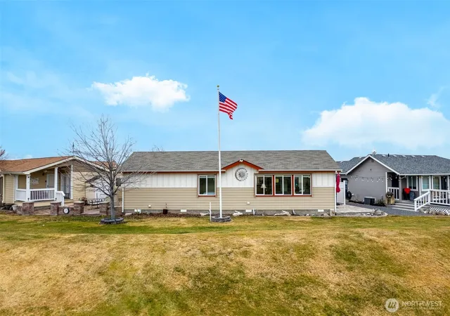 Manufactured home for sale at 17693 NW Road 5 #52, Quincy, WA 98848 | MLS# NWM2484938