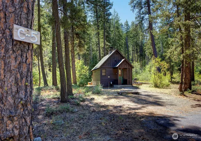 Photo 4 of Condo for sale at 17798 A Hwy 20 #C-5, Mazama, WA 98833 | MLS# NWM2485031 | Listing updated on 2026-09-17