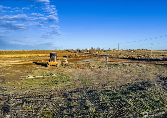 Photo 4 of Land for sale at 2 Xxx Mae Valley Rd NE, Moses Lake, WA 98837 | MLS# NWM2485038 | Listing updated on 2026-09-17