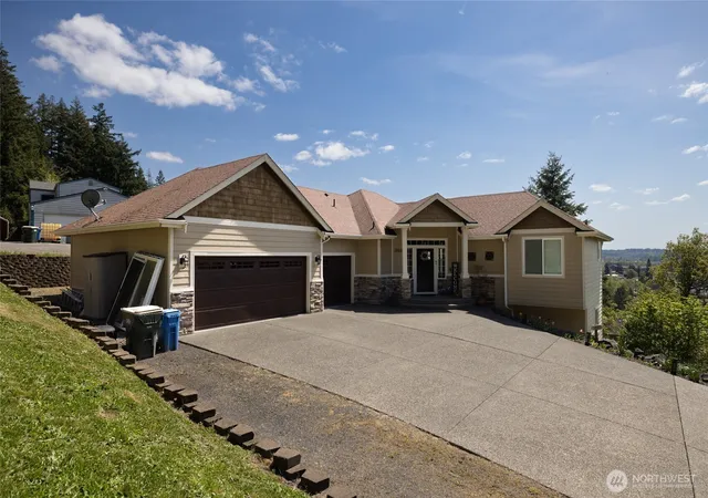 Photo 1 of Single family home for sale at 1895 Se Maple Dr, Chehalis, WA 98532 | MLS# NWM2485158 | Listing updated on 2026-09-17