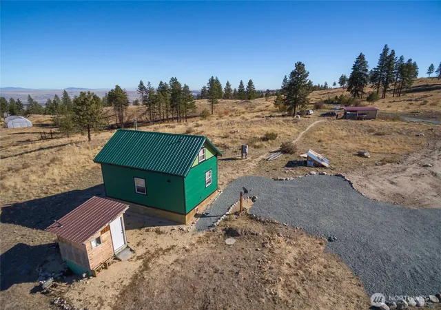 Photo 3 of Single family home for sale at 454 Harmony Hts, Brewster, WA 98812 | MLS# NWM2485397 | Listing updated on 2026-09-17
