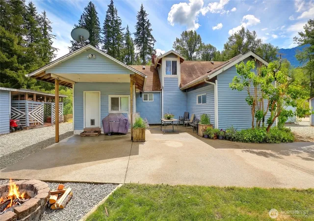 Photo 3 of Single family home for sale at 39729 State Route 530 NE, Arlington, WA 98223 | MLS# NWM2485563 | Listing updated on 2026-09-17