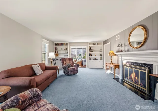 Photo 4 of Single family home for sale at 941 Idaho St, Wenatchee, WA 98801 | MLS# NWM2485602 | Listing updated on 2026-09-17