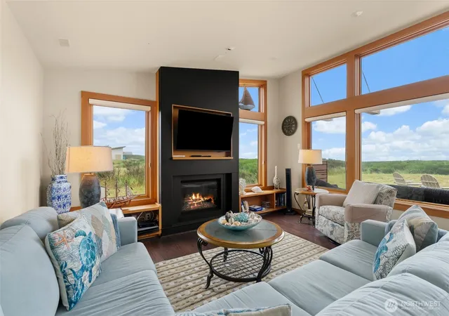 Photo 4 of Single family home for sale at 1603 Sea Grass Ln, Westport, WA 98595 | MLS# NWM2485909 | Listing updated on 2026-09-17