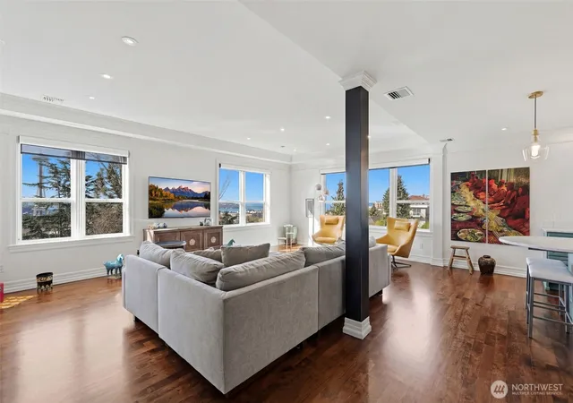 Photo 4 of Condo for sale at 405 Prospect St #300, Seattle, WA 98109 | MLS# NWM2485970 | Listing updated on 2026-09-17