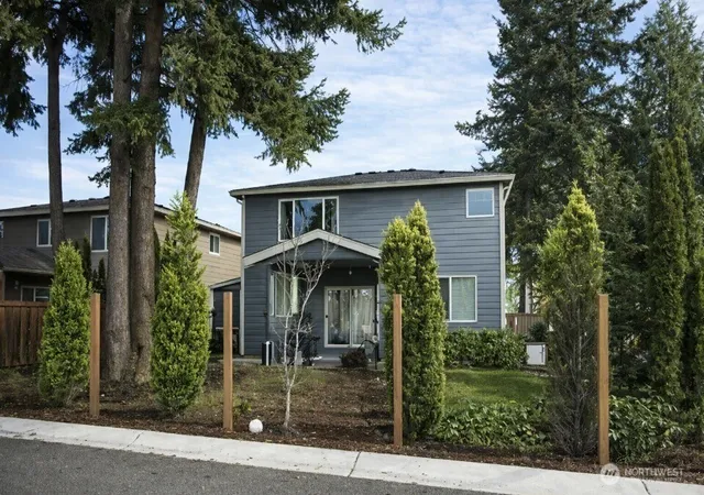 Photo 3 of Single family home for sale at 27929 154th Avenue Se, Kent, WA 98042 | MLS# NWM2485993 | Listing updated on 2026-10-01