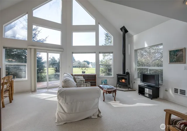 Photo 4 of Single family home for sale at 169 Octopus Ave NE, Ocean Shores, WA 98569 | MLS# NWM2486084 | Listing updated on 2026-09-17
