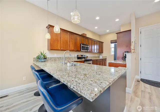 Photo 3 of Single family home for sale at 444 Hilltop Pl, Chelan, WA 98816 | MLS# NWM2486106 | Listing updated on 2026-09-28