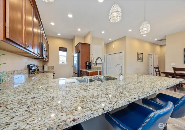 Photo 4 of Single family home for sale at 444 Hilltop Pl, Chelan, WA 98816 | MLS# NWM2486106 | Listing updated on 2026-09-28