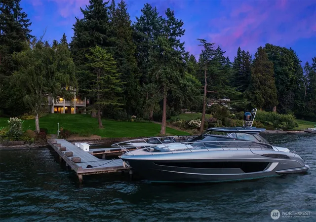 Photo 4 of Single family home for sale at 3639 Hunts Point Rd, Hunts Point, WA 98004 | MLS# NWM2486153 | Listing updated on 2026-09-17
