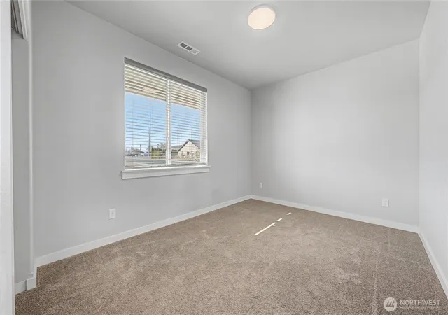 Photo 3 of Single family home for sale at 907 NE 5th Avenue, Ephrata, WA 98823 | MLS# NWM2486202 | Listing updated on 2026-09-17