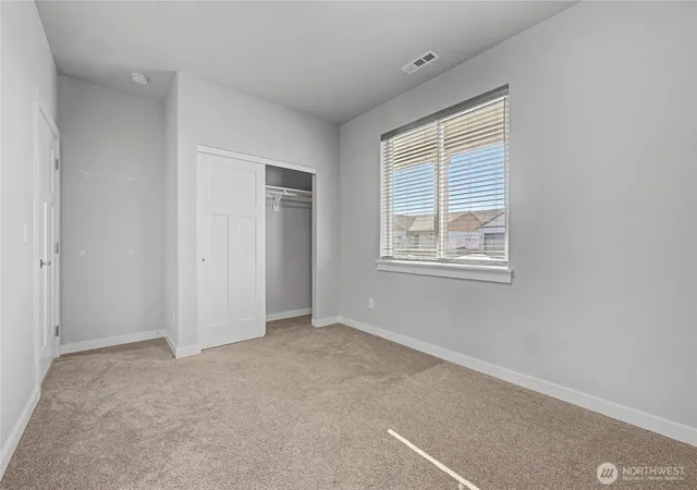 Photo 4 of Single family home for sale at 907 NE 5th Avenue, Ephrata, WA 98823 | MLS# NWM2486202 | Listing updated on 2026-09-17